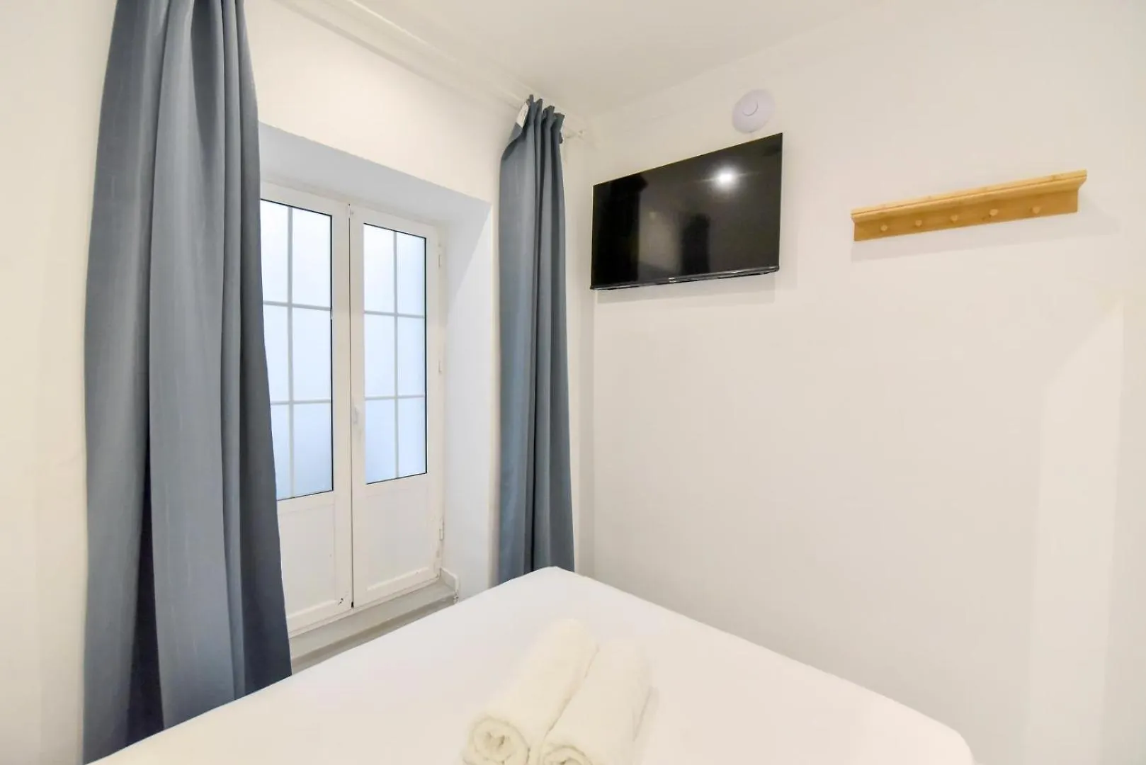 New! Modern Apartment In Central Neighborhood Sevilla